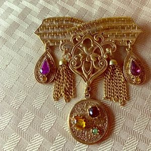 Vintage Golden Tone Fashion Brooch